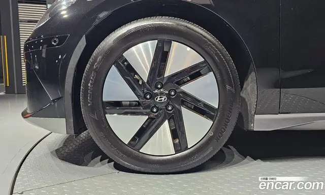 Hyundai Ioniq 6 2023 0.1 автомат (гидро), миниатюра 5