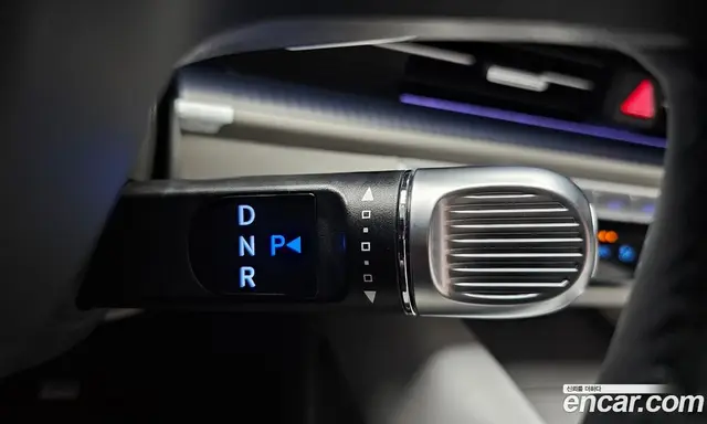 Hyundai Ioniq 6 2023 0.1 автомат (гидро), миниатюра 9
