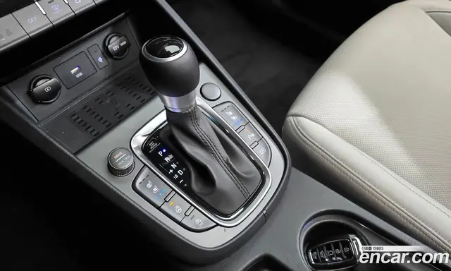 Hyundai Kona 2021 1.6 автомат (гидро), миниатюра 11