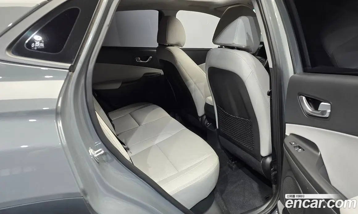 Hyundai Kona 2021 1.6 автомат (гидро), фото 16