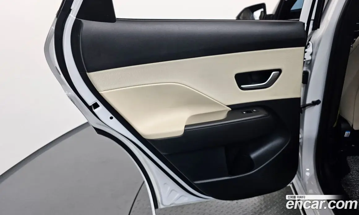 Hyundai Kona 2023 0.2 автомат (гидро), фото 14 Hyundai Kona 2023 0.2 автомат (гидро), фото 14