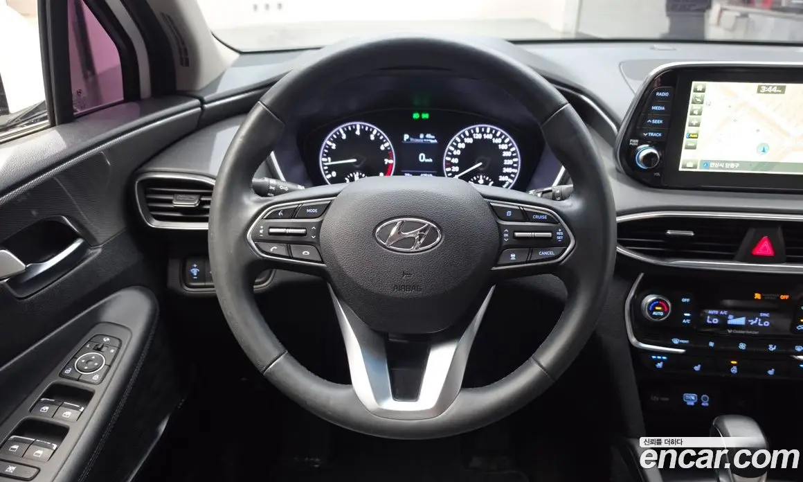 Hyundai Santa Fe 2019 2.0 автомат (гидро), фото 13 Hyundai Santa Fe 2019 2.0 автомат (гидро), фото 13