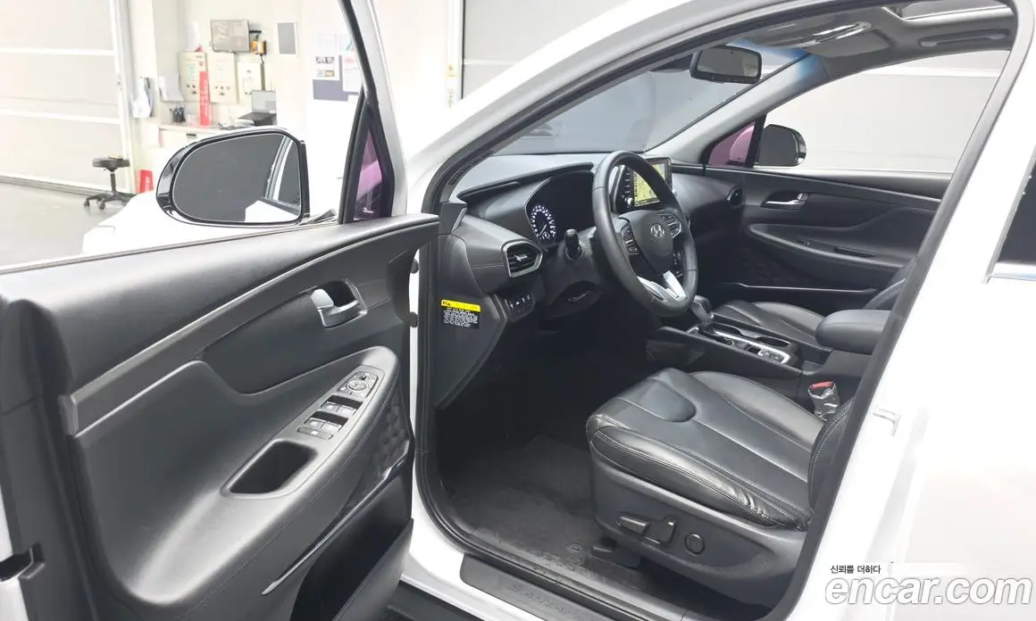 Hyundai Santa Fe 2019 2.0 автомат (гидро), фото 10 Hyundai Santa Fe 2019 2.0 автомат (гидро), фото 10