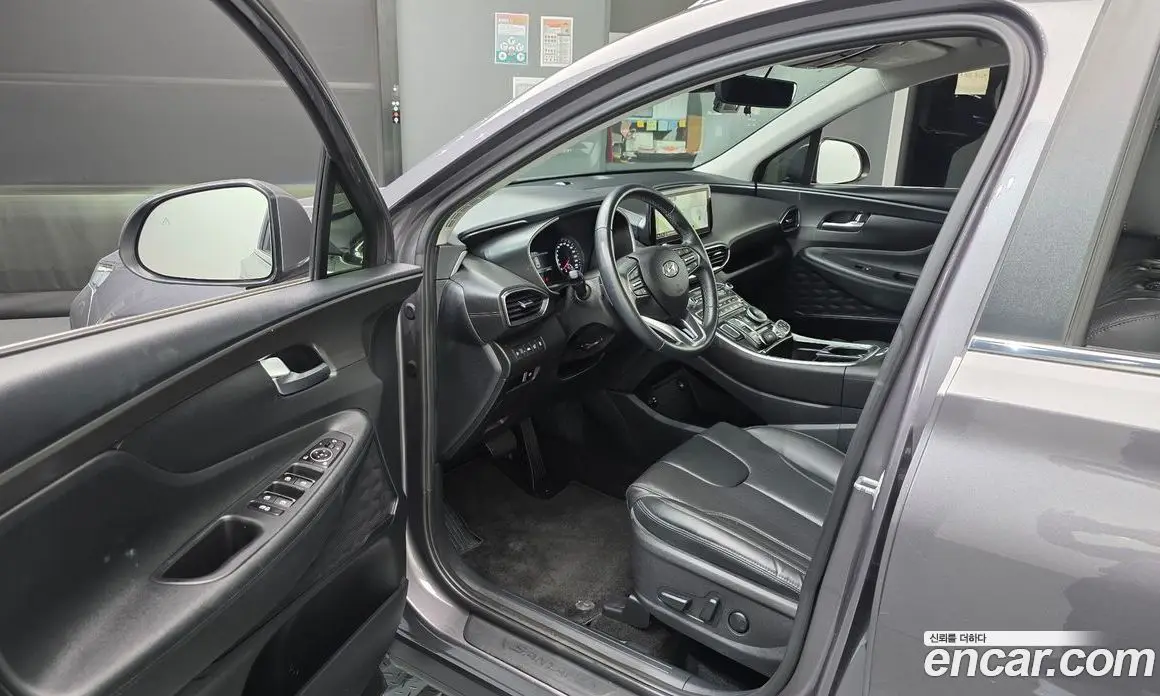 Hyundai Santa Fe 2022 2.2 автомат (гидро), фото 13
