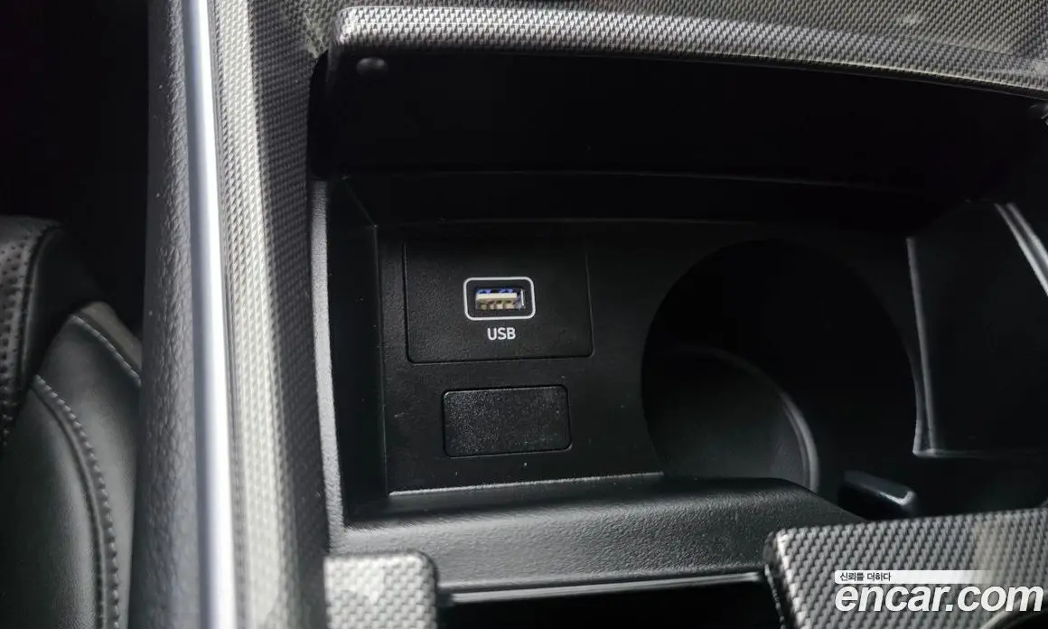 Hyundai Santa Fe 2022 2.2 автомат (гидро), фото 28