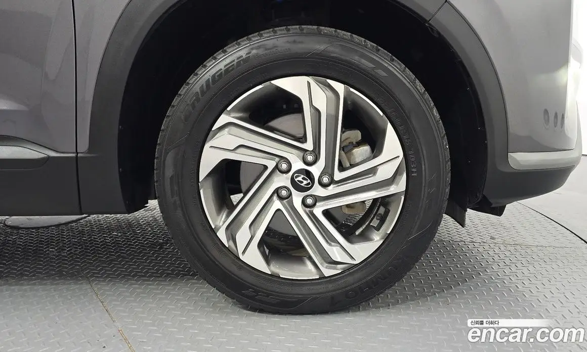 Hyundai Santa Fe 2022 2.2 автомат (гидро), фото 7 Hyundai Santa Fe 2022 2.2 автомат (гидро), фото 7