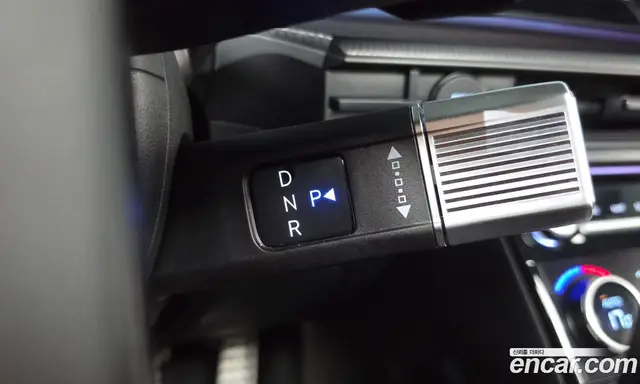 Hyundai Santa Fe 2024 1.6 автомат (гидро), миниатюра 12