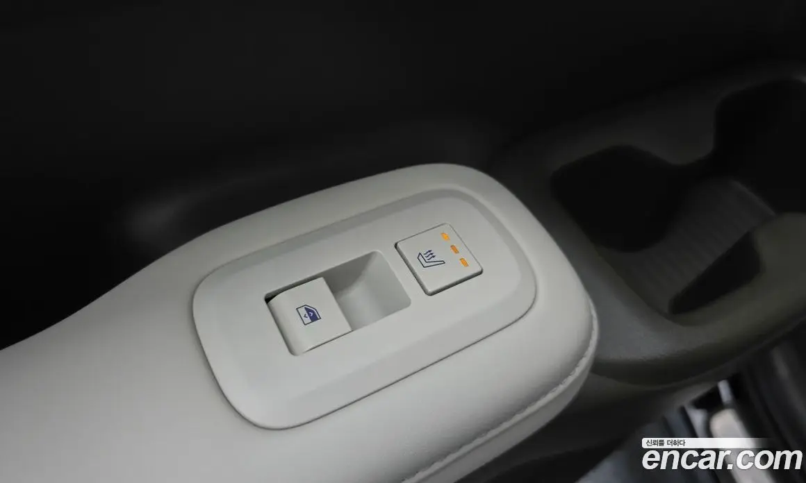 Hyundai Santa Fe 2024 1.6 автомат (гидро), фото 28
