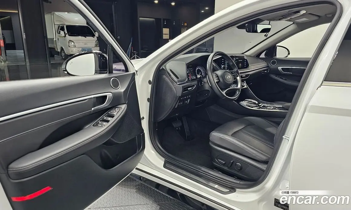 Hyundai Sonata 2022 2.0 автомат (гидро), фото 13 Hyundai Sonata 2022 2.0 автомат (гидро), фото 13