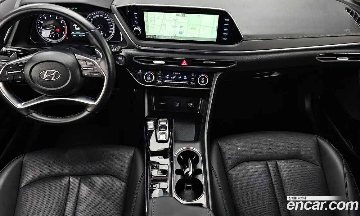 Hyundai Sonata 2022 2.0 автомат (гидро), фото 10 Hyundai Sonata 2022 2.0 автомат (гидро), фото 10