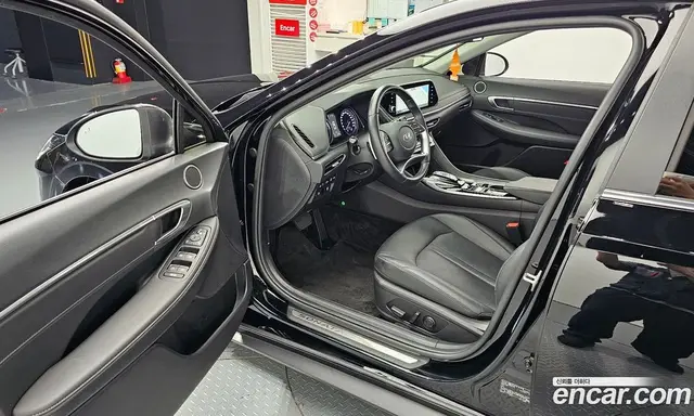 Hyundai Sonata 2023 2.0 автомат (гидро), миниатюра 10 Hyundai Sonata 2023 2.0 автомат (гидро), миниатюра 10