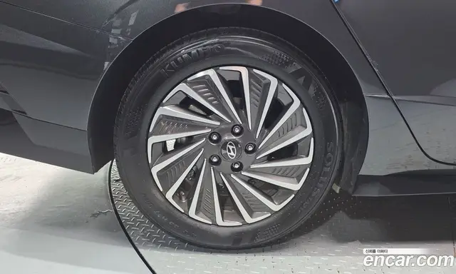 Hyundai Sonata 2025 2.0 автомат (гидро), миниатюра 5 Hyundai Sonata 2025 2.0 автомат (гидро), миниатюра 5