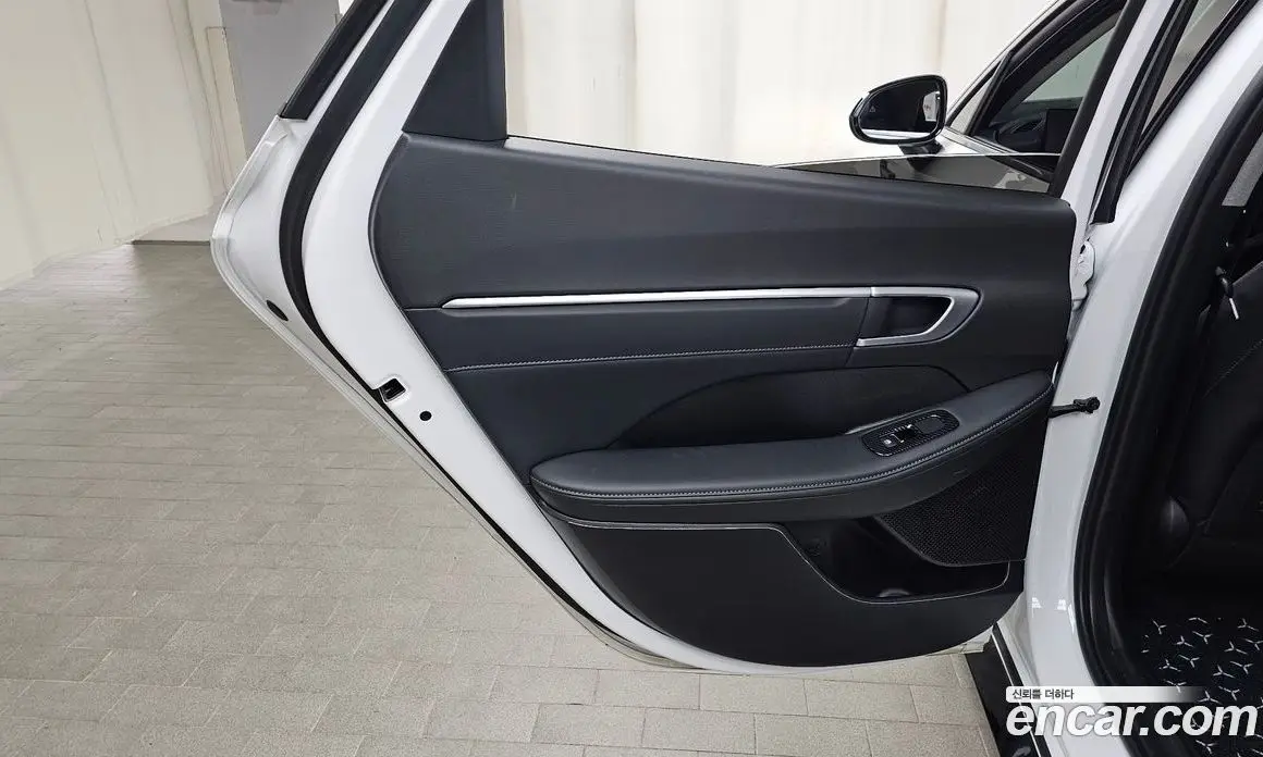 Hyundai Sonata 2025 2.0 автомат (гидро), фото 15