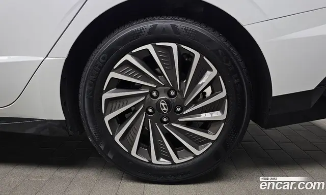 Hyundai Sonata 2025 2.0 автомат (гидро), миниатюра 7