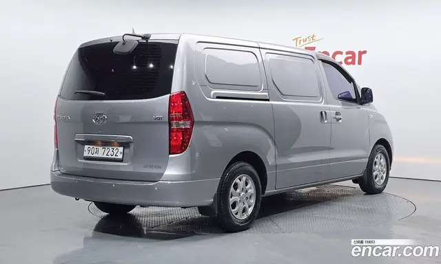 Hyundai Starex 2015 2.5 автомат (гидро), миниатюра 2 Hyundai Starex 2015 2.5 автомат (гидро), миниатюра 2