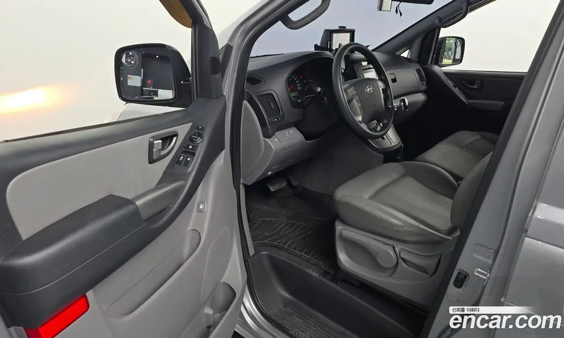 Hyundai Starex 2015 2.5 автомат (гидро), фото 13 Hyundai Starex 2015 2.5 автомат (гидро), фото 13