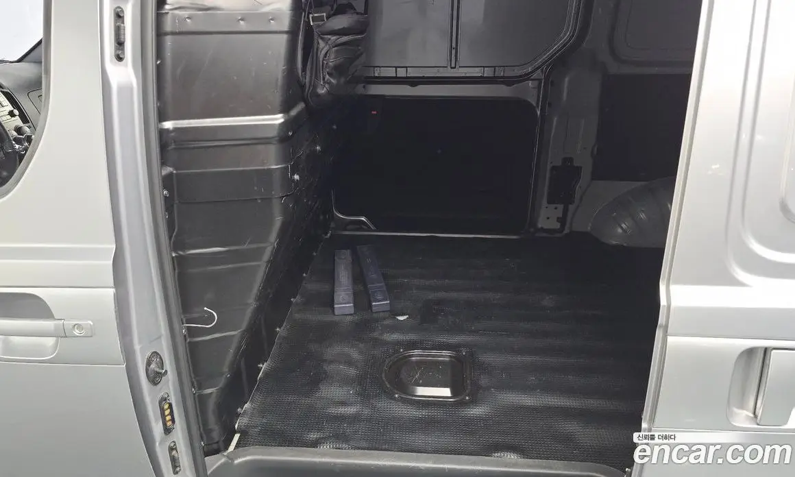 Hyundai Starex 2015 2.5 автомат (гидро), фото 18 Hyundai Starex 2015 2.5 автомат (гидро), фото 18