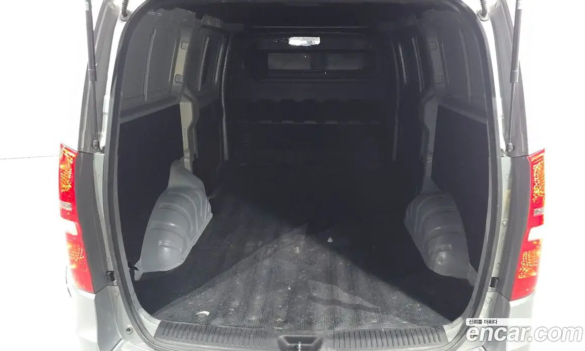 Hyundai Starex 2015 2.5 автомат (гидро), фото 26 Hyundai Starex 2015 2.5 автомат (гидро), фото 26