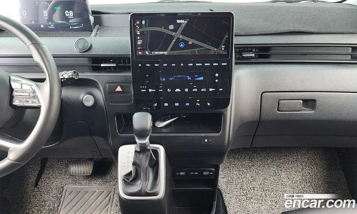 Hyundai Staria 2022 2.2 автомат (гидро), фото 14