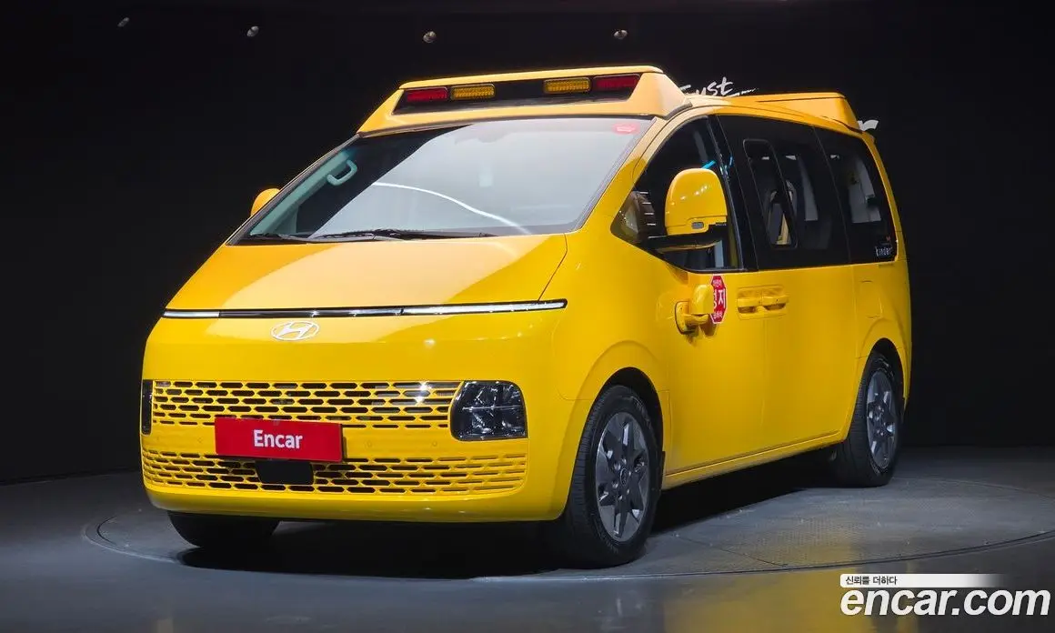 Hyundai Staria 2024 3.5 автомат (гидро), фото 1 Hyundai Staria 2024 3.5 автомат (гидро), фото 1