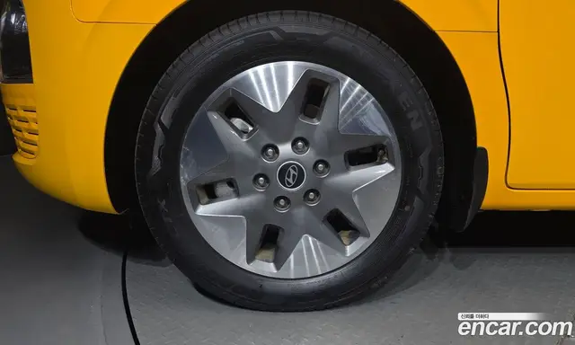 Hyundai Staria 2024 3.5 автомат (гидро), миниатюра 5 Hyundai Staria 2024 3.5 автомат (гидро), миниатюра 5