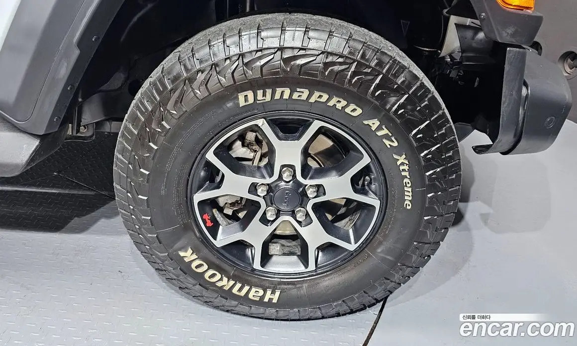 Jeep Wrangler 2021 2.0 автомат (гидро), фото 5