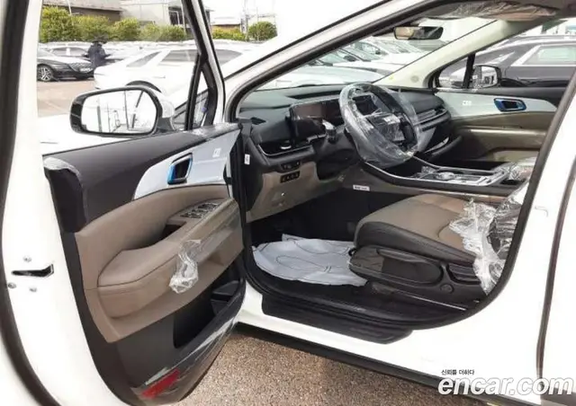 Kia Carnival 2026 1.6 автомат (гидро), миниатюра 4