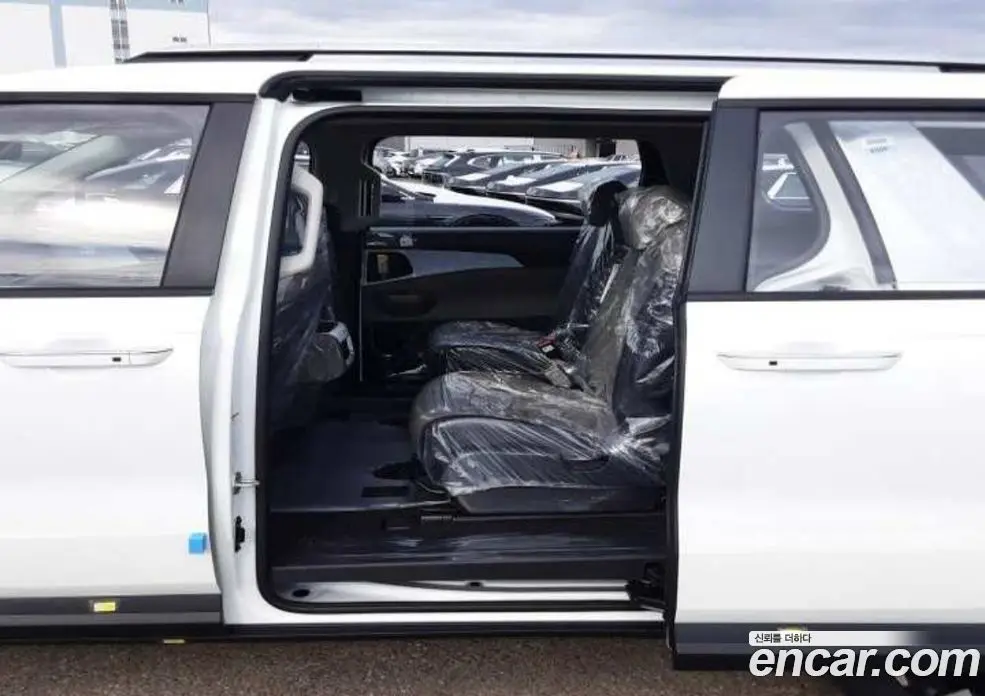 Kia Carnival 2026 1.6 автомат (гидро), фото 10
