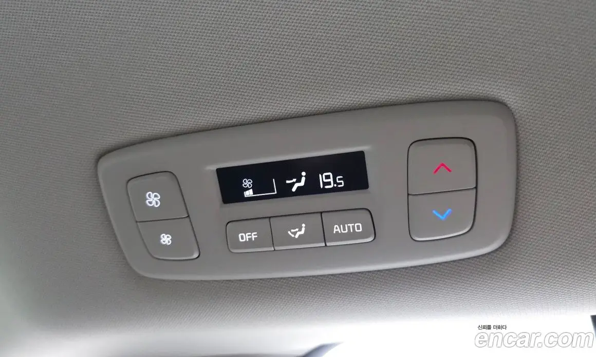 Kia Carnival 2026 3.5 автомат (гидро), фото 35 Kia Carnival 2026 3.5 автомат (гидро), фото 35