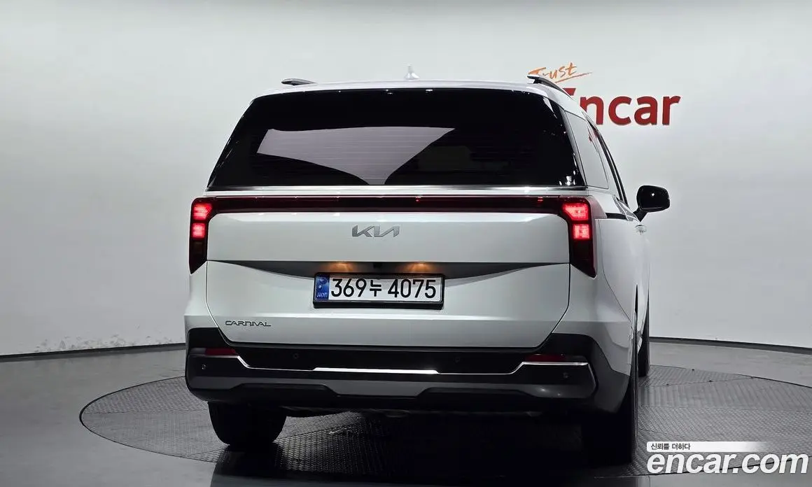 Kia Carnival 2026 3.5 автомат (гидро), фото 4 Kia Carnival 2026 3.5 автомат (гидро), фото 4
