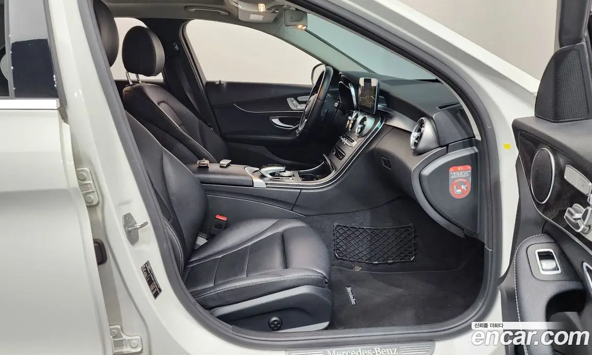 Mercedes-Benz C-Class 2019 1.9 автомат (гидро), фото 16 Mercedes-Benz C-Class 2019 1.9 автомат (гидро), фото 16