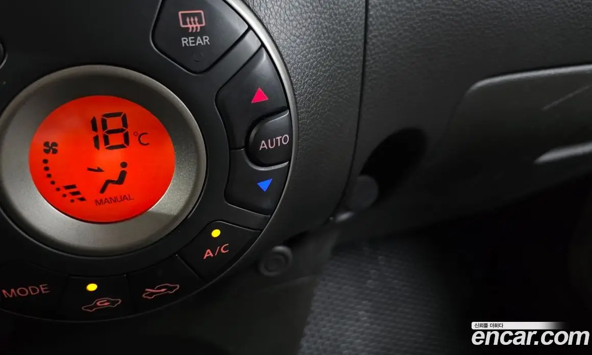 Nissan Cube 2013 1.8 автомат (гидро), фото 18 Nissan Cube 2013 1.8 автомат (гидро), фото 18