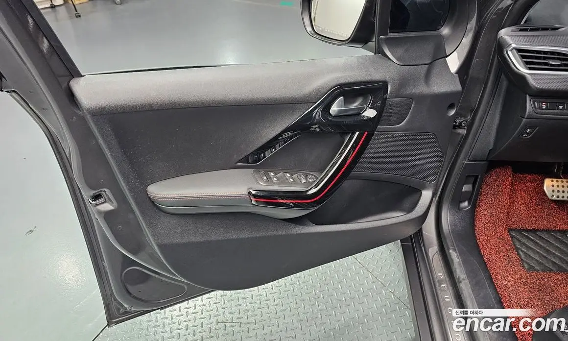 Peugeot 2008 2019 1.5 автомат (гидро), фото 14 Peugeot 2008 2019 1.5 автомат (гидро), фото 14