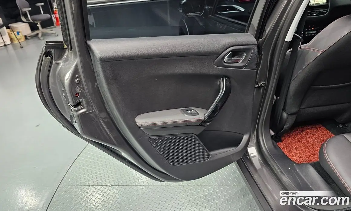 Peugeot 2008 2019 1.5 автомат (гидро), фото 15 Peugeot 2008 2019 1.5 автомат (гидро), фото 15
