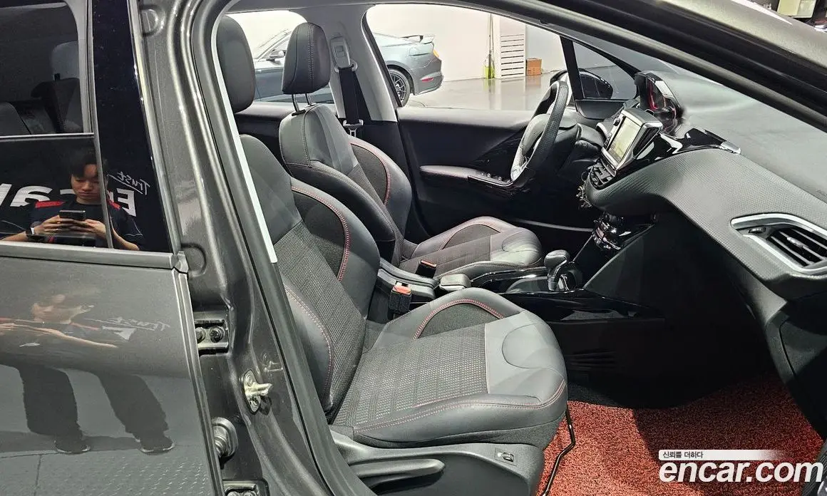 Peugeot 2008 2019 1.5 автомат (гидро), фото 16 Peugeot 2008 2019 1.5 автомат (гидро), фото 16