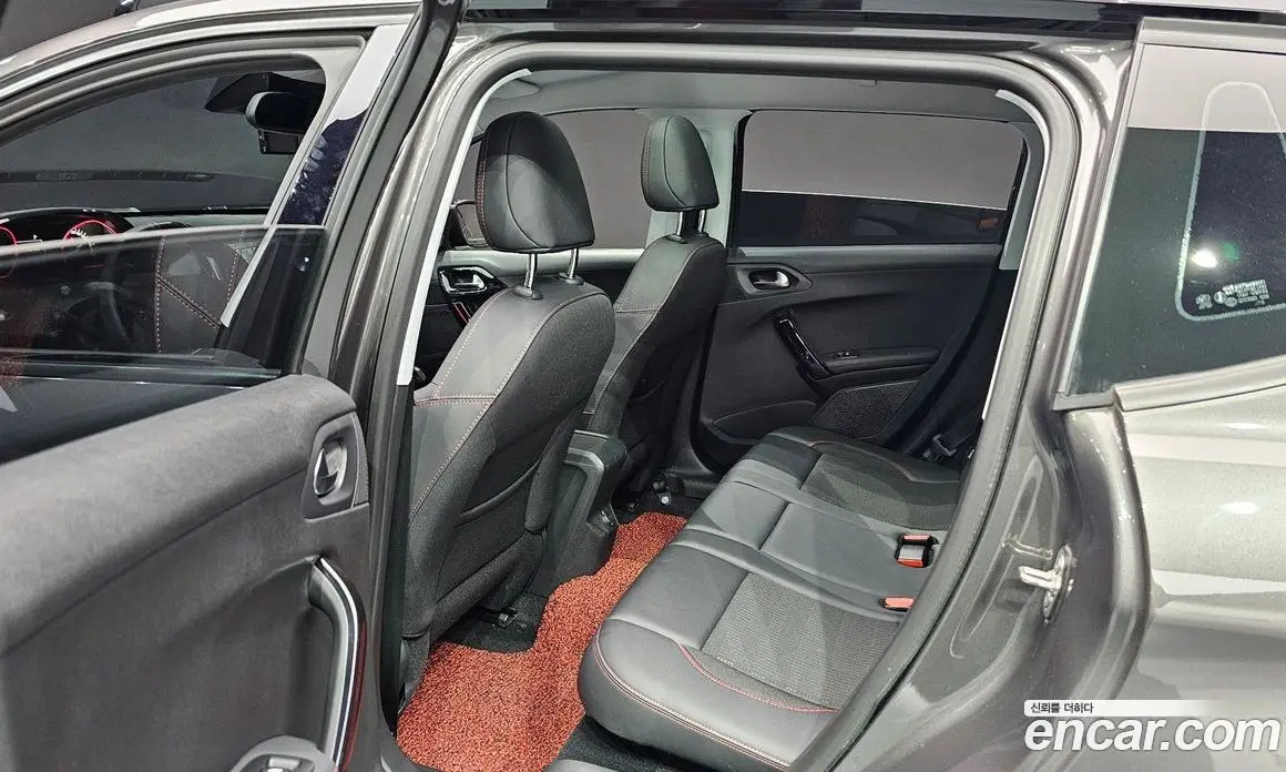 Peugeot 2008 2019 1.5 автомат (гидро), фото 17 Peugeot 2008 2019 1.5 автомат (гидро), фото 17