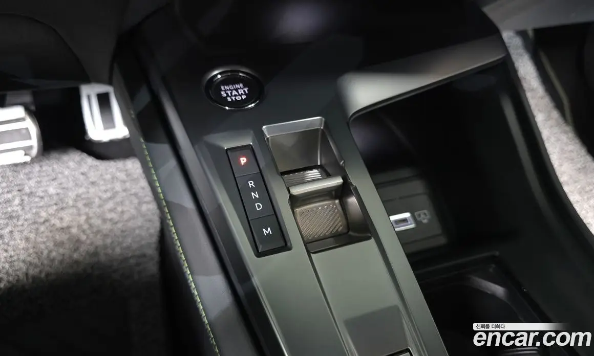 Peugeot 308 2023 1.5 автомат (гидро), фото 12