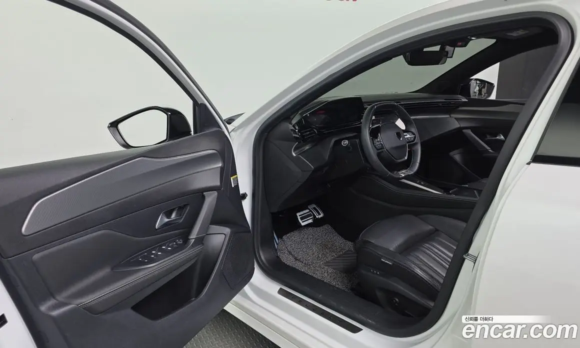 Peugeot 308 2023 1.5 автомат (гидро), фото 16
