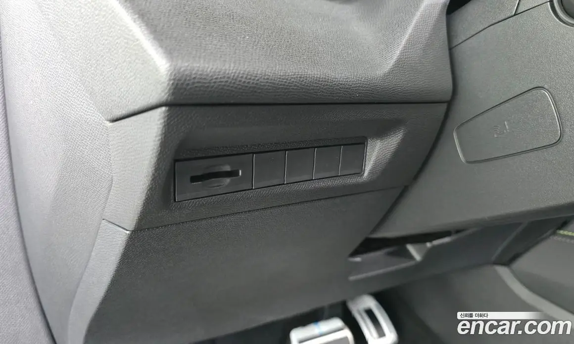 Peugeot 308 2023 1.5 автомат (гидро), фото 35