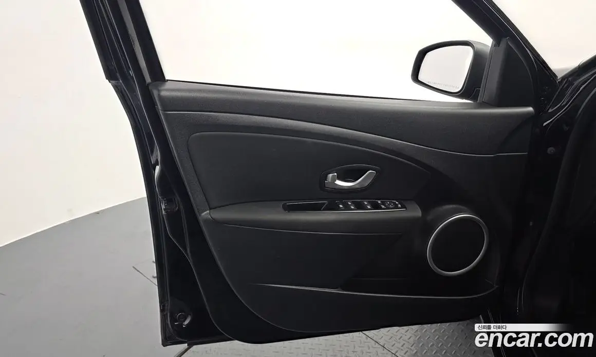 Renault (Samsung) SM3 2016 1.6 автомат (гидро), фото 14 Renault (Samsung) SM3 2016 1.6 автомат (гидро), фото 14