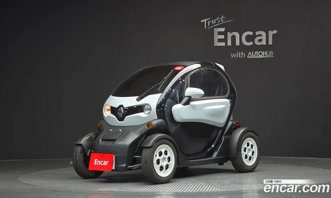Renault (Samsung) Twizy 2019 0.1 автомат (гидро), фото 1 Renault (Samsung) Twizy 2019 0.1 автомат (гидро), фото 1