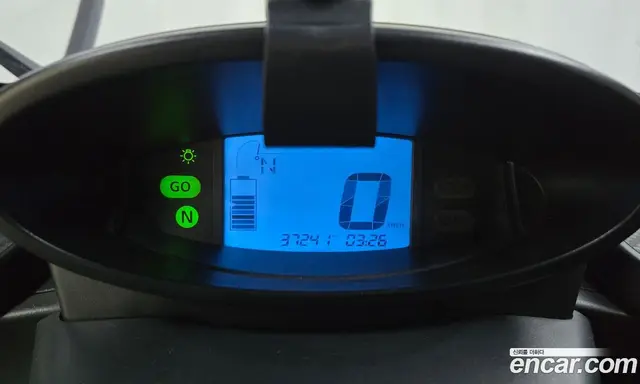 Renault (Samsung) Twizy 2019 0.1 автомат (гидро), миниатюра 11 Renault (Samsung) Twizy 2019 0.1 автомат (гидро), миниатюра 11