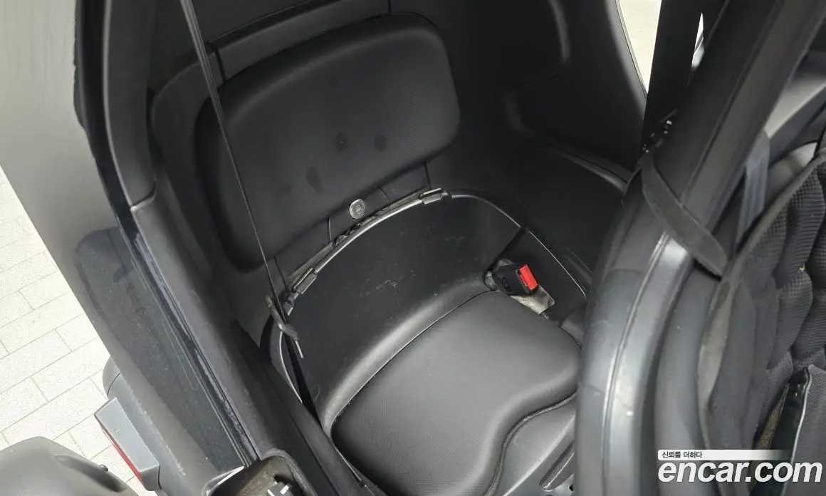 Renault (Samsung) Twizy 2019 0.1 автомат (гидро), фото 17 Renault (Samsung) Twizy 2019 0.1 автомат (гидро), фото 17