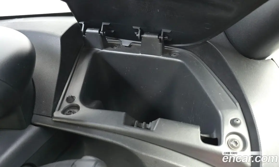 Renault (Samsung) Twizy 2019 0.1 автомат (гидро), фото 20 Renault (Samsung) Twizy 2019 0.1 автомат (гидро), фото 20