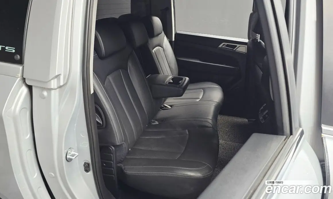 SsangYong Rexton 2018 2.2 автомат (гидро), фото 11 SsangYong Rexton 2018 2.2 автомат (гидро), фото 11