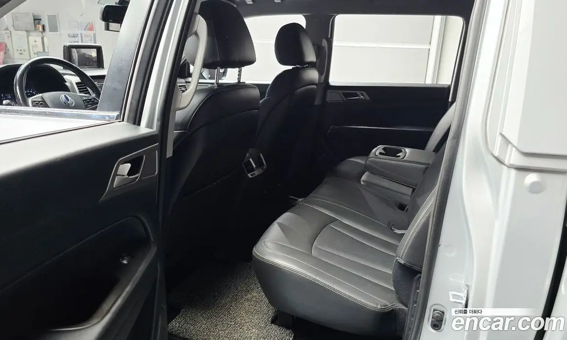 SsangYong Rexton 2018 2.2 автомат (гидро), фото 12 SsangYong Rexton 2018 2.2 автомат (гидро), фото 12