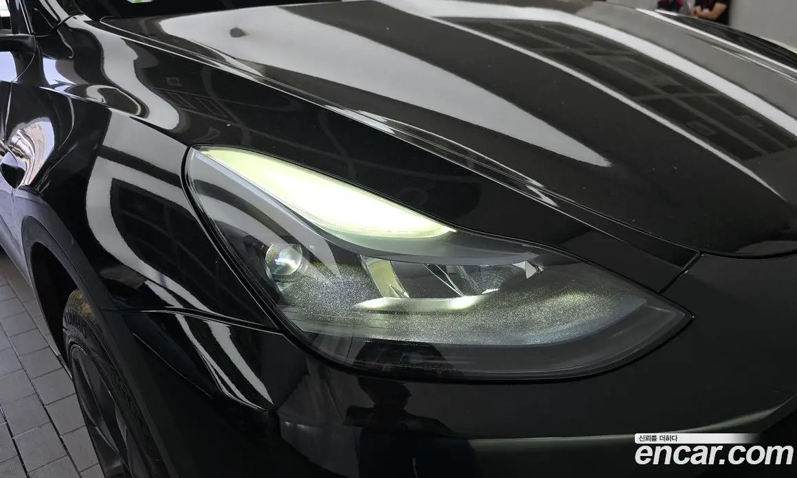 Tesla Model Y 2024 0.2 автомат (гидро), фото 8 Tesla Model Y 2024 0.2 автомат (гидро), фото 8