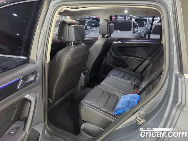 Volkswagen Tiguan 2022 2.0 автомат (гидро), миниатюра 11