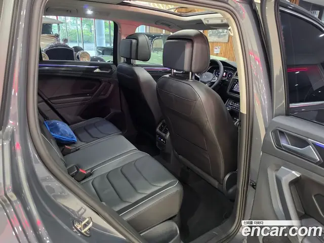 Volkswagen Tiguan 2022 2.0 автомат (гидро), миниатюра 12