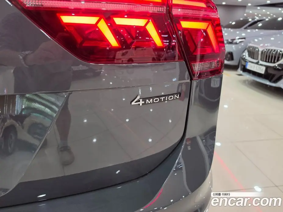 Volkswagen Tiguan 2022 2.0 автомат (гидро), фото 18